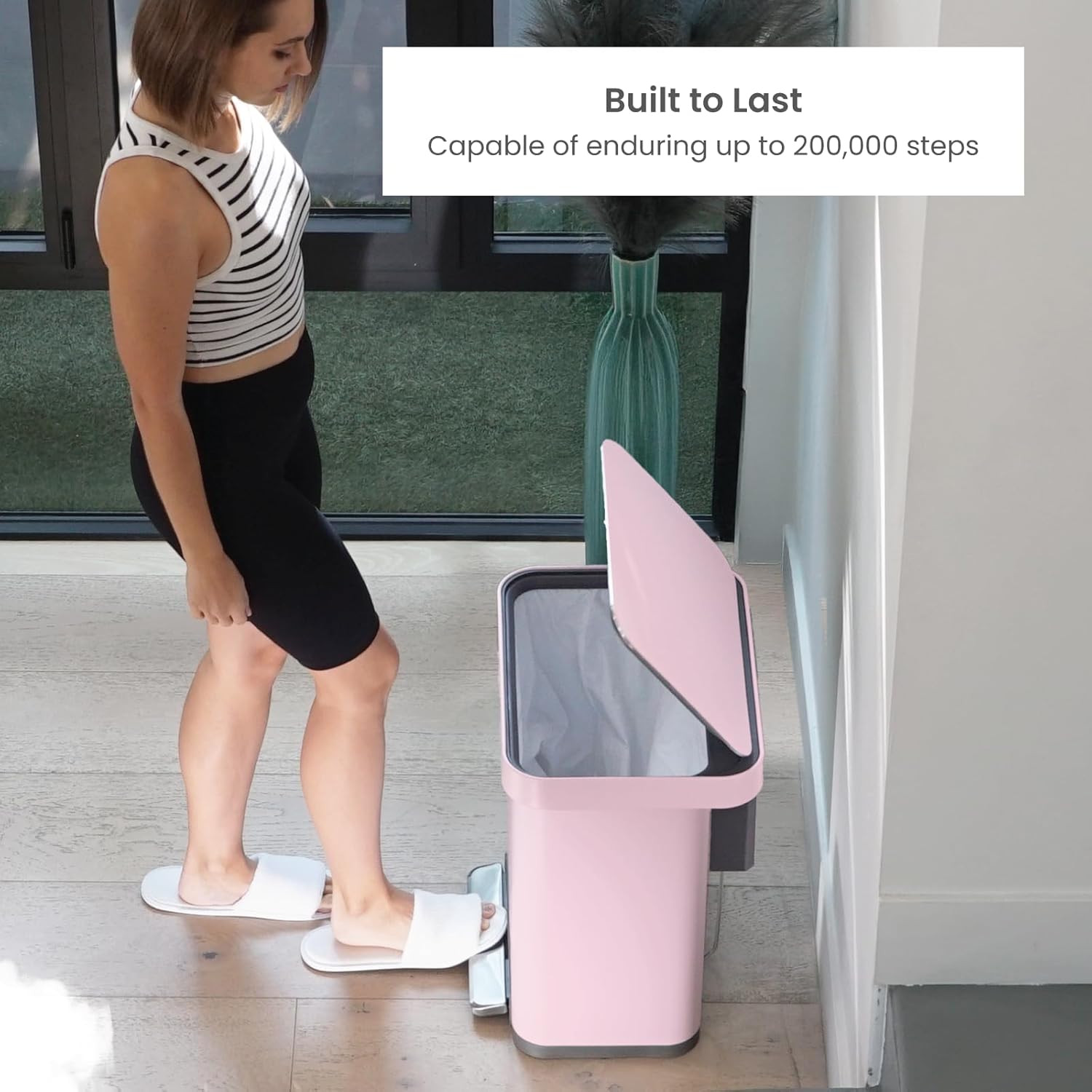 Virtuoso 2.0 - 13 Gallon Liner-Free Step Pedal Kitchen Trash Can